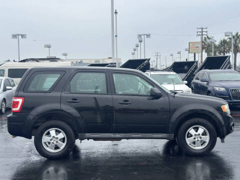 2011 Ford Escape XLS