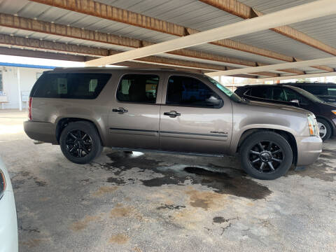 2013 GMC Yukon XL for sale at Kann Enterprises Inc. in Lovington NM
