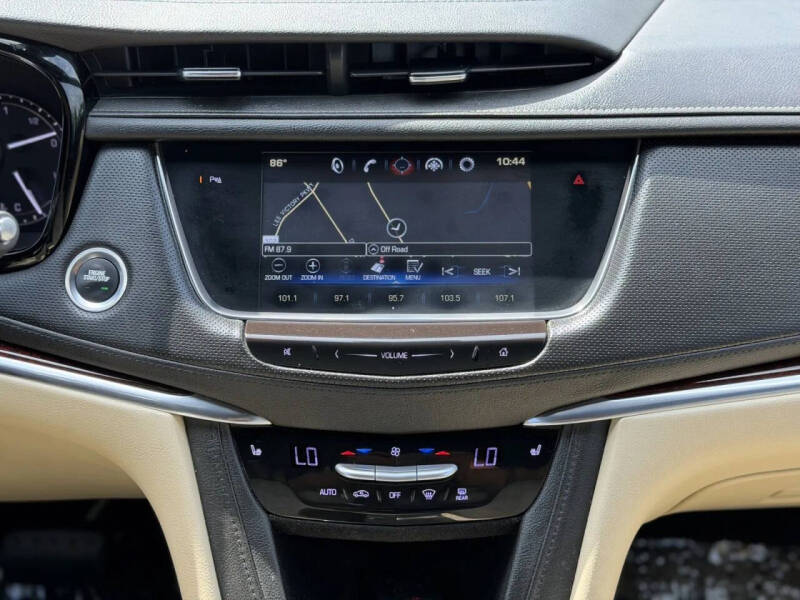 2017 Cadillac XT5 Luxury