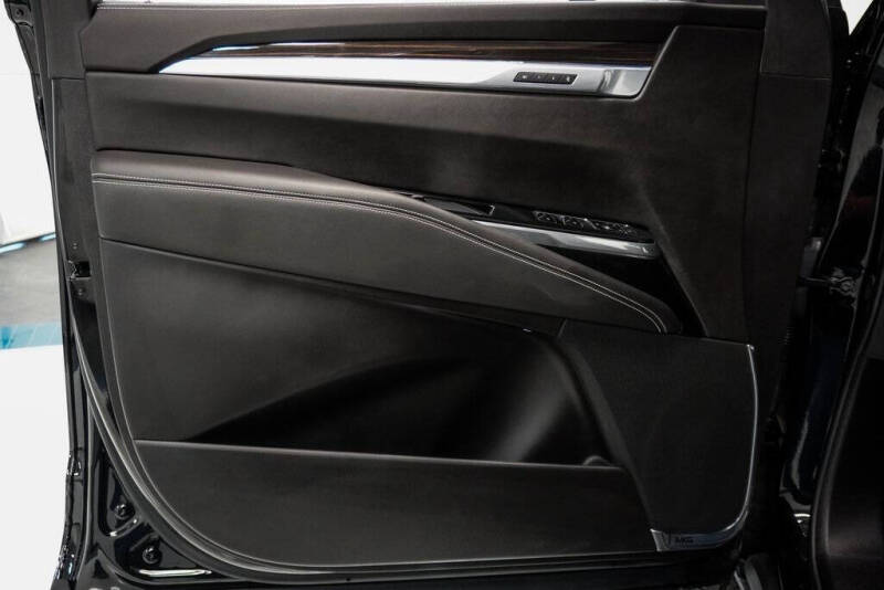 2025 Cadillac Escalade Premium Luxury