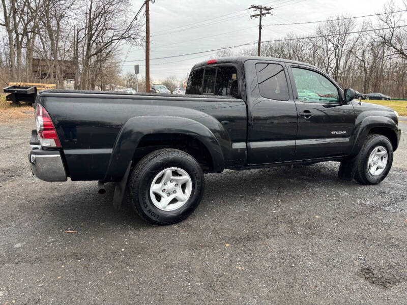 2010 Toyota Tacoma Base photo 3