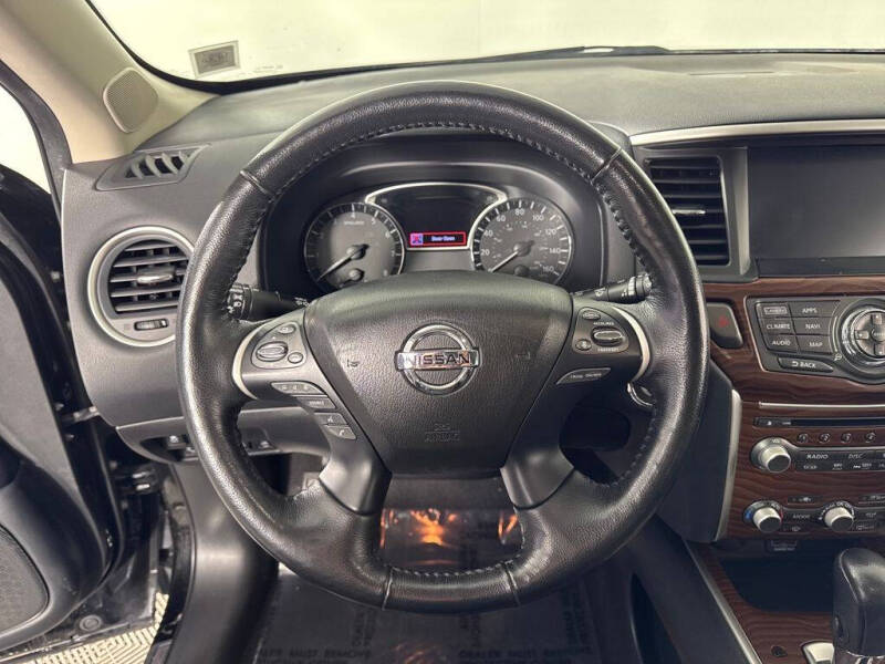 2020 Nissan Pathfinder Platinum