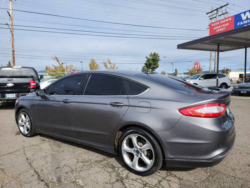 2014 Ford Fusion SE