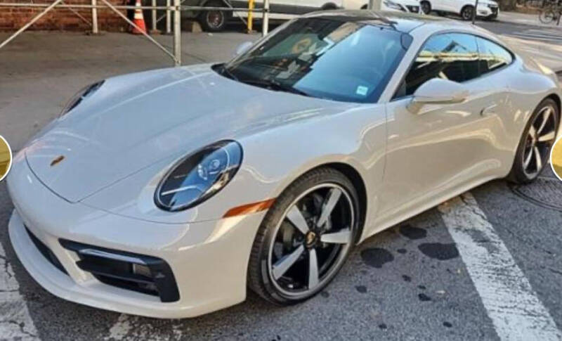 2022 Porsche 911 Carrera