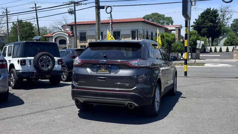 2017 Ford Edge Titanium