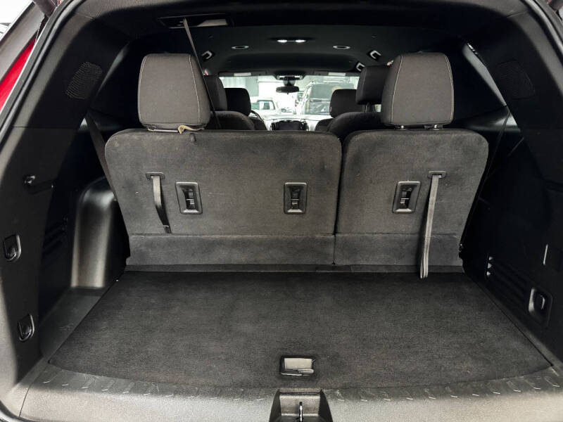 2022 Chevrolet Traverse LT Cloth