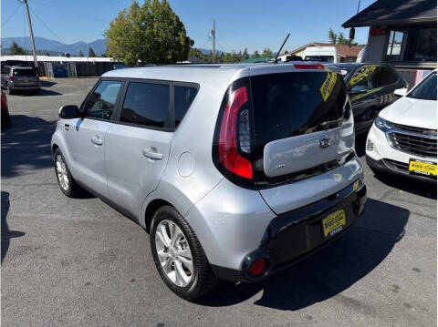 2016 Kia Soul +
