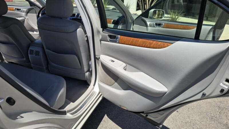 2005 Lexus ES 330