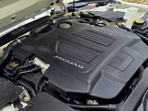 2016 Jaguar F-TYPE R