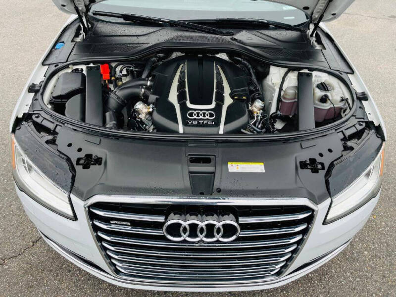 2015 Audi A8 Base photo 12