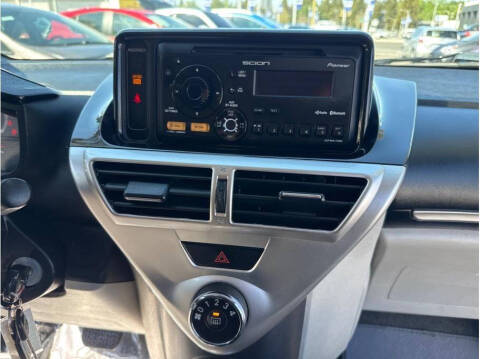 2013 Scion iQ