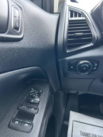 2020 Ford EcoSport SES