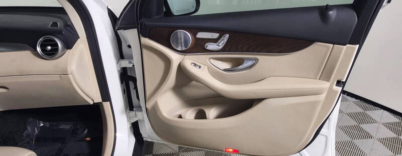 2019 Mercedes-Benz GLC GLC 350e 4MATIC