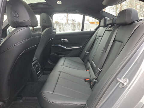 2025 BMW 3 Series 330i xDrive