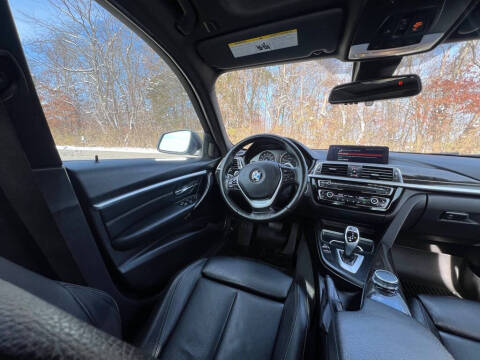 2018 BMW 3 Series 330i xDrive