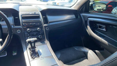 2010 Ford Taurus SHO