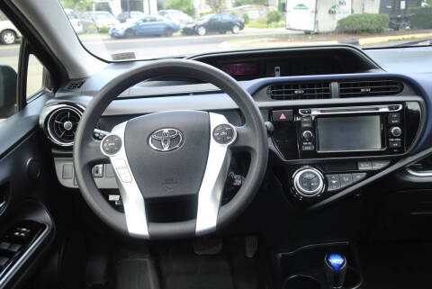 2016 Toyota Prius c Two