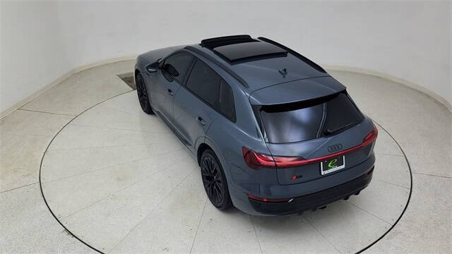 2024 Audi Q8 e-tron quattro Prestige