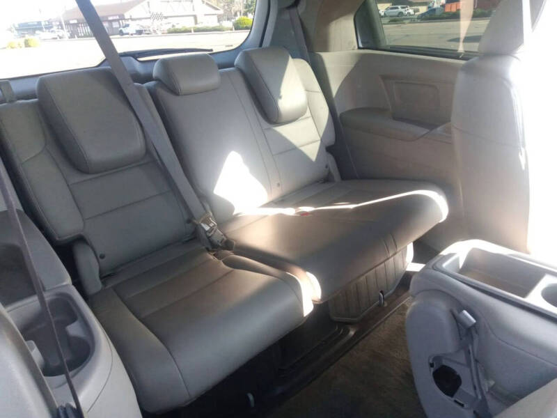 2015 Honda Odyssey EX-L - Photo 20