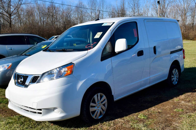 2020 Nissan NV200 for sale at PINNACLE ROAD AUTOMOTIVE LLC in Moraine OH