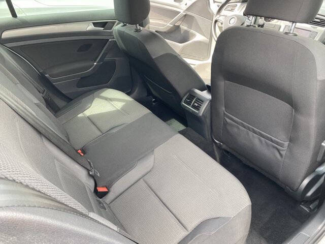 2016 Volkswagen Golf
