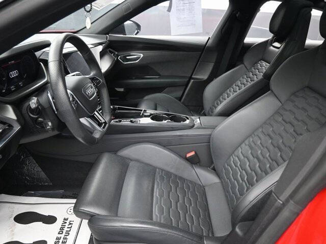 2022 Audi e-tron GT quattro Prestige