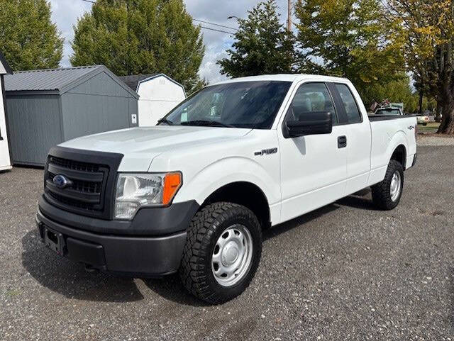 2013 Ford F-150 XL's photo