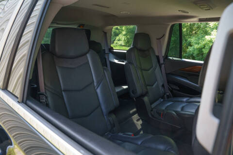 2017 Cadillac Escalade Luxury