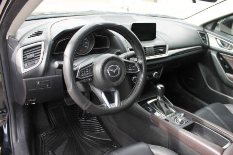 2018 Mazda MAZDA3 Touring