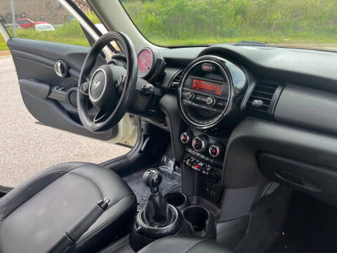 2016 MINI Hardtop 4 Door Cooper