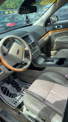 2010 Lincoln MKT