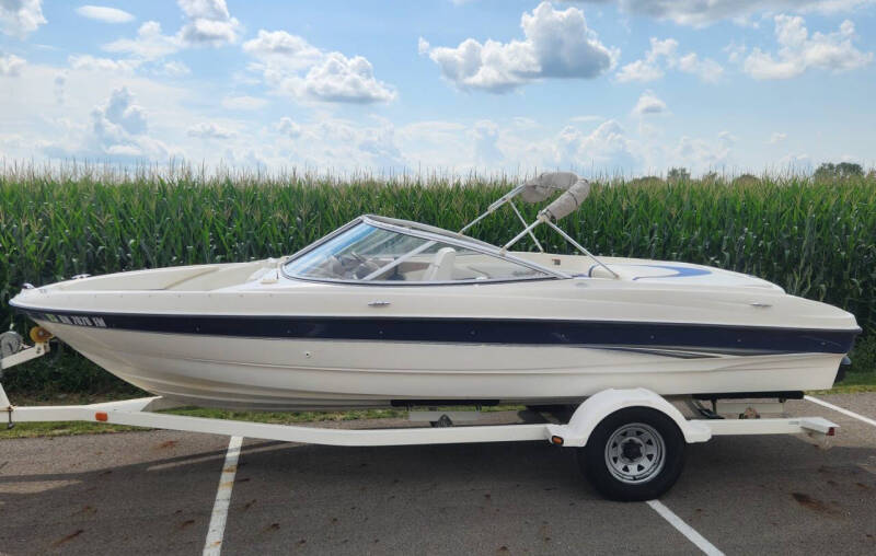 2003 Bayliner 205