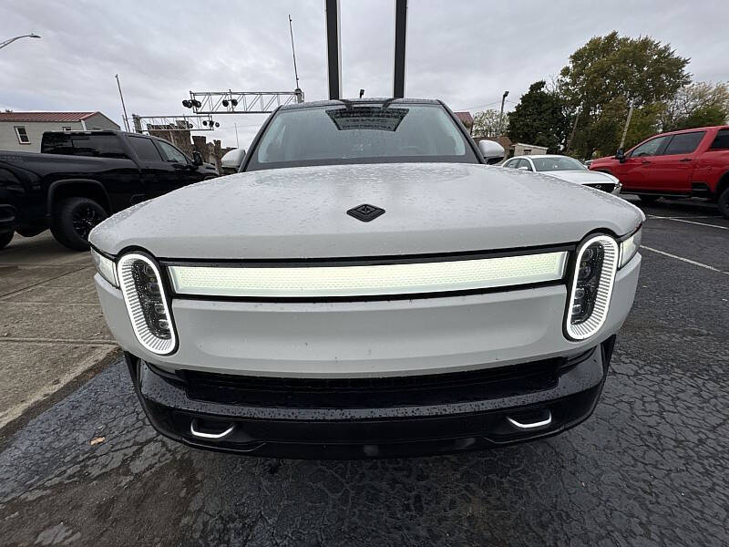 2024 Rivian R1S