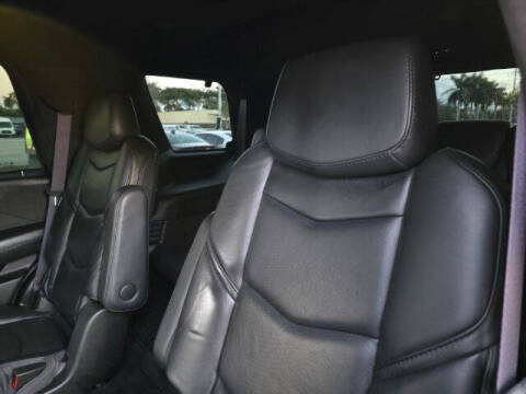 2017 Cadillac Escalade Platinum