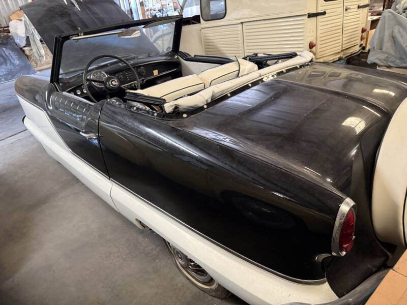 1957 Nash Metropolitan