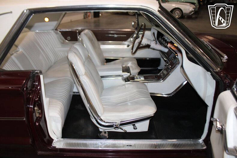 1964 Ford Thunderbird