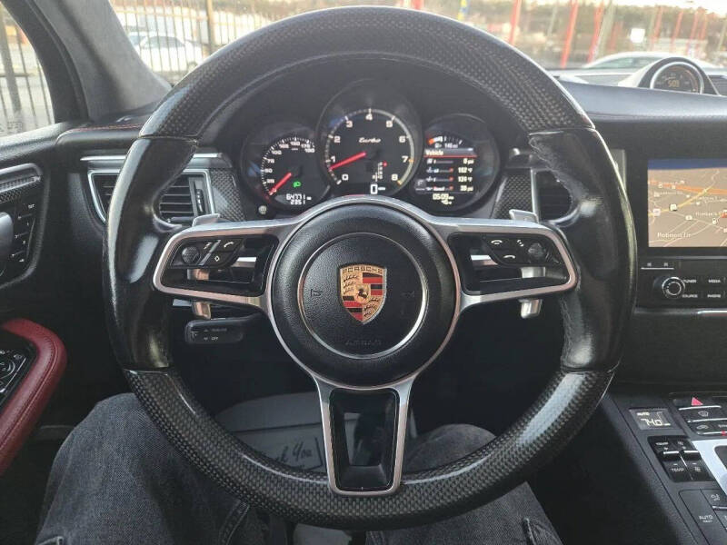 2017 Porsche Macan Turbo