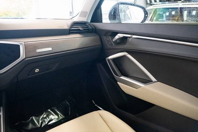 2019 Audi Q3 quattro S line Prem Plus 45 TFSI