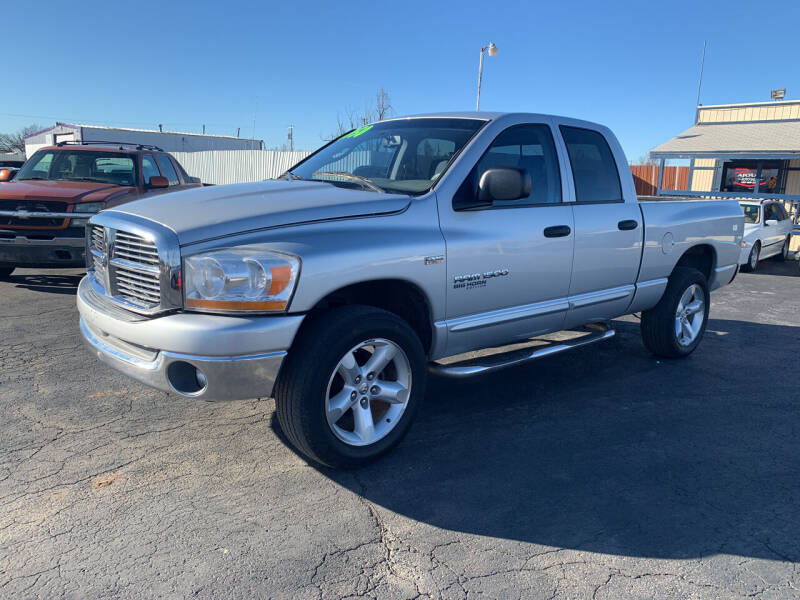 2006 Dodge Ram Pickup 1500 for sale at AJOULY AUTO SALES in Moore OK