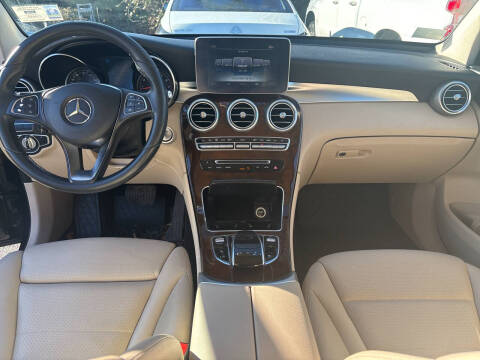 2017 Mercedes-Benz GLC GLC 300 4MATIC
