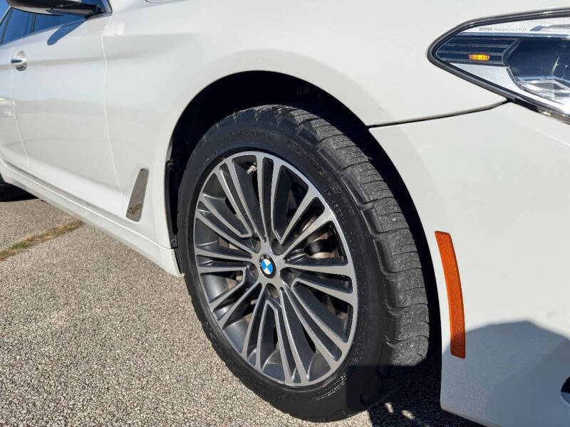 2018 BMW 5 Series 540i