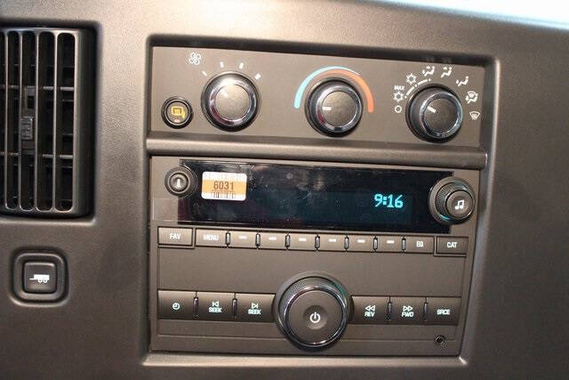 2025 Chevrolet Express 2500