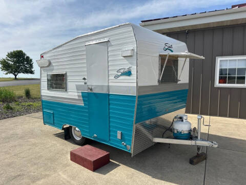 1968 Shasta RV CAMPER