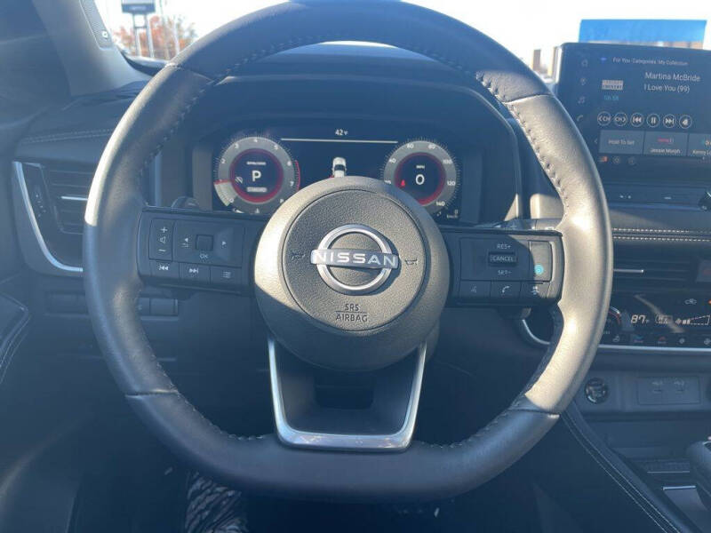 2024 Nissan Rogue Platinum