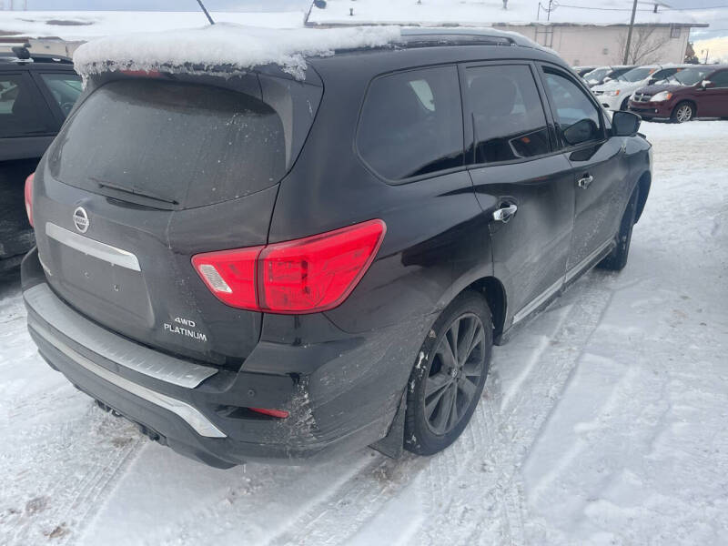 2018 Nissan Pathfinder Platinum