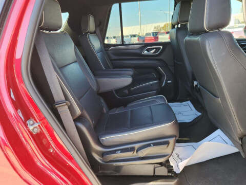 2023 GMC Yukon SLT