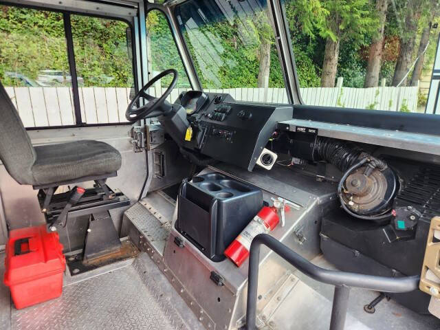 2020 Freightliner MT45 Chassis