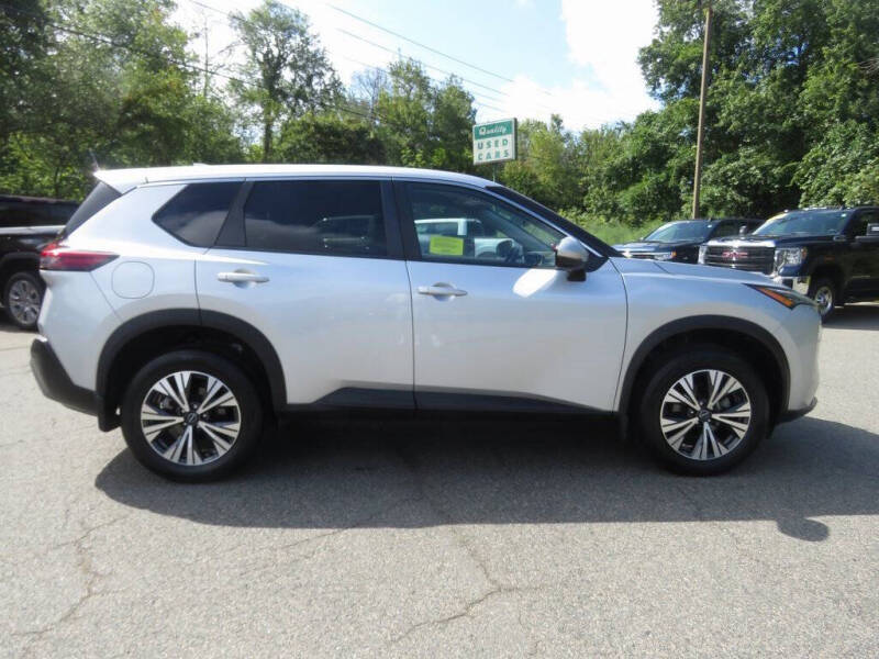 2022 Nissan Rogue SV