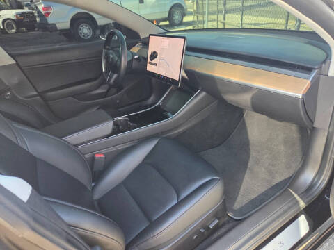 2019 Tesla Model 3 Standard Range