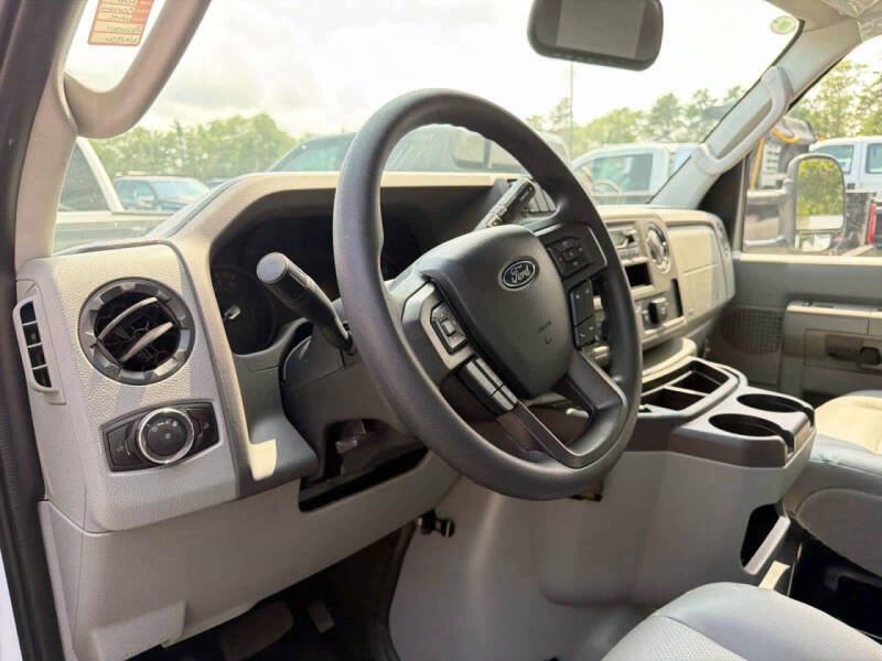 2027 Ford E-Series